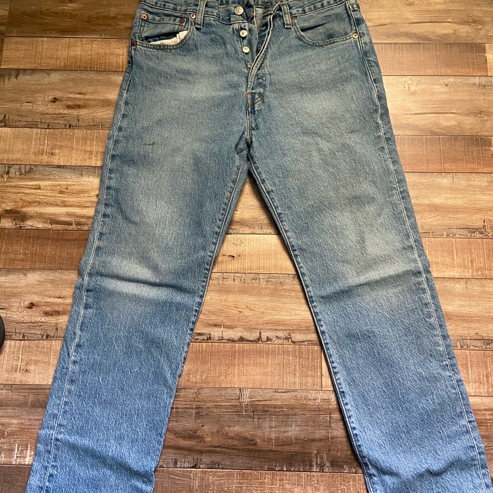 Levi’s Tapered Jeans